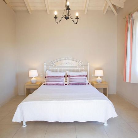 Ionian Luxury Villas Никиана Экстерьер фото